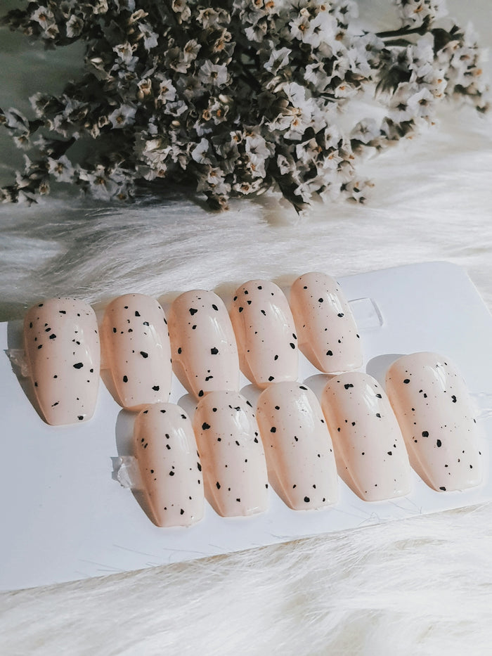 Express Your Glam with Nail Art Using Gotti Nails #23G Gel Color Life En Rose and Elegant Gel Polish Nail Polish