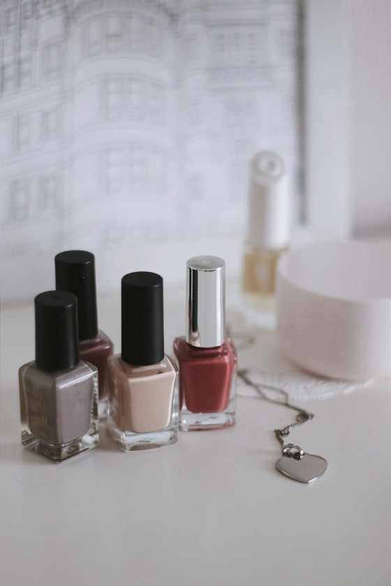 Flamin' Hot Flamingo: Achieving Eye-Catching Nail Art with #79F Gotti Fusion Powder Gel Polish Nail Polish