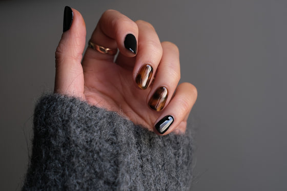 Nail Art Wonderland: Transform Your Gel Polish with #105F Gotti Fusion Powder Hilarious Bunny