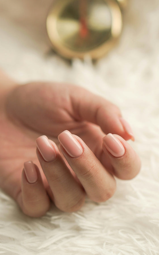 Nail Art Bliss with #61G Gotti Gel Color: Embrace His Favorite Peach for a Stunning Gel Polish Transformation