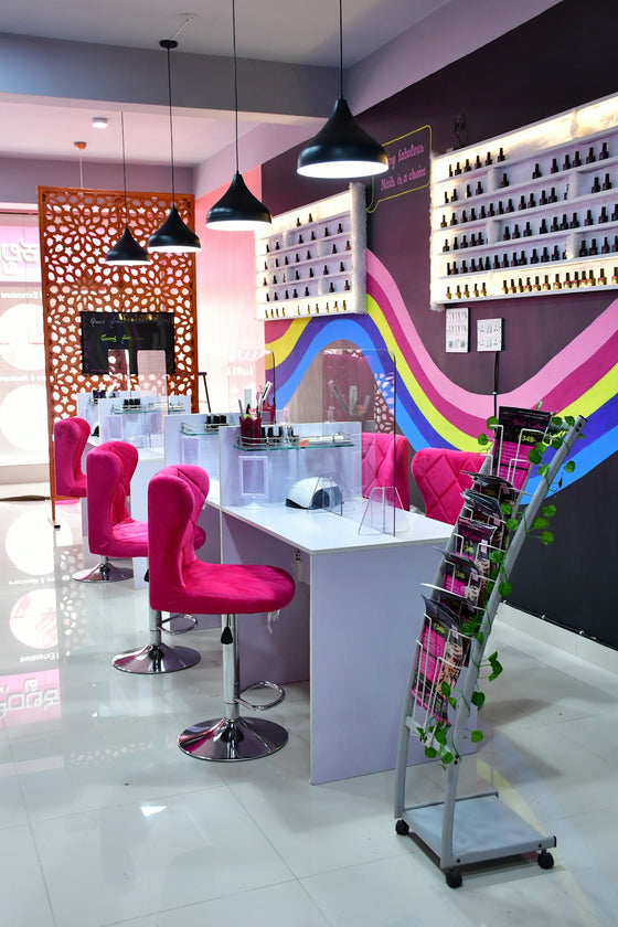 Dazzle with #116L Gotti's Made You Look: Nail Art Secrets Using Gel Polish and Nail Polish