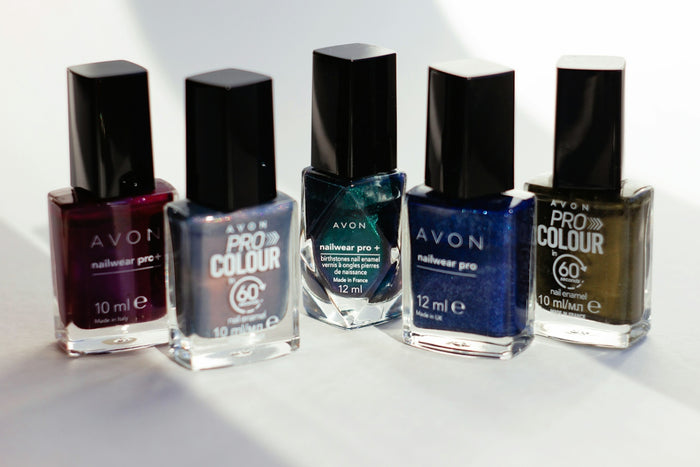 Elevate Your Nail Art: Transformative Techniques with Blue Cateye Gel Polish Nail Magic